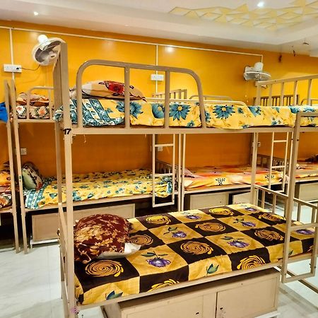 Sri Durga Jatri Nibasa Hostel Brahmapur Ngoại thất bức ảnh