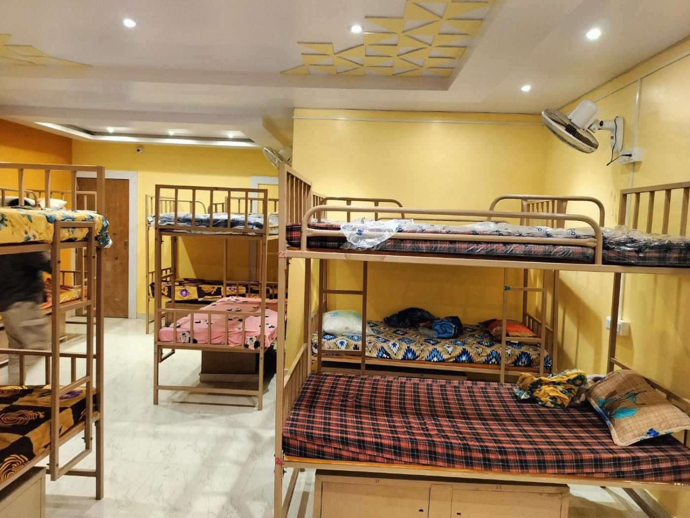 Sri Durga Jatri Nibasa Hostel Brahmapur Ngoại thất bức ảnh